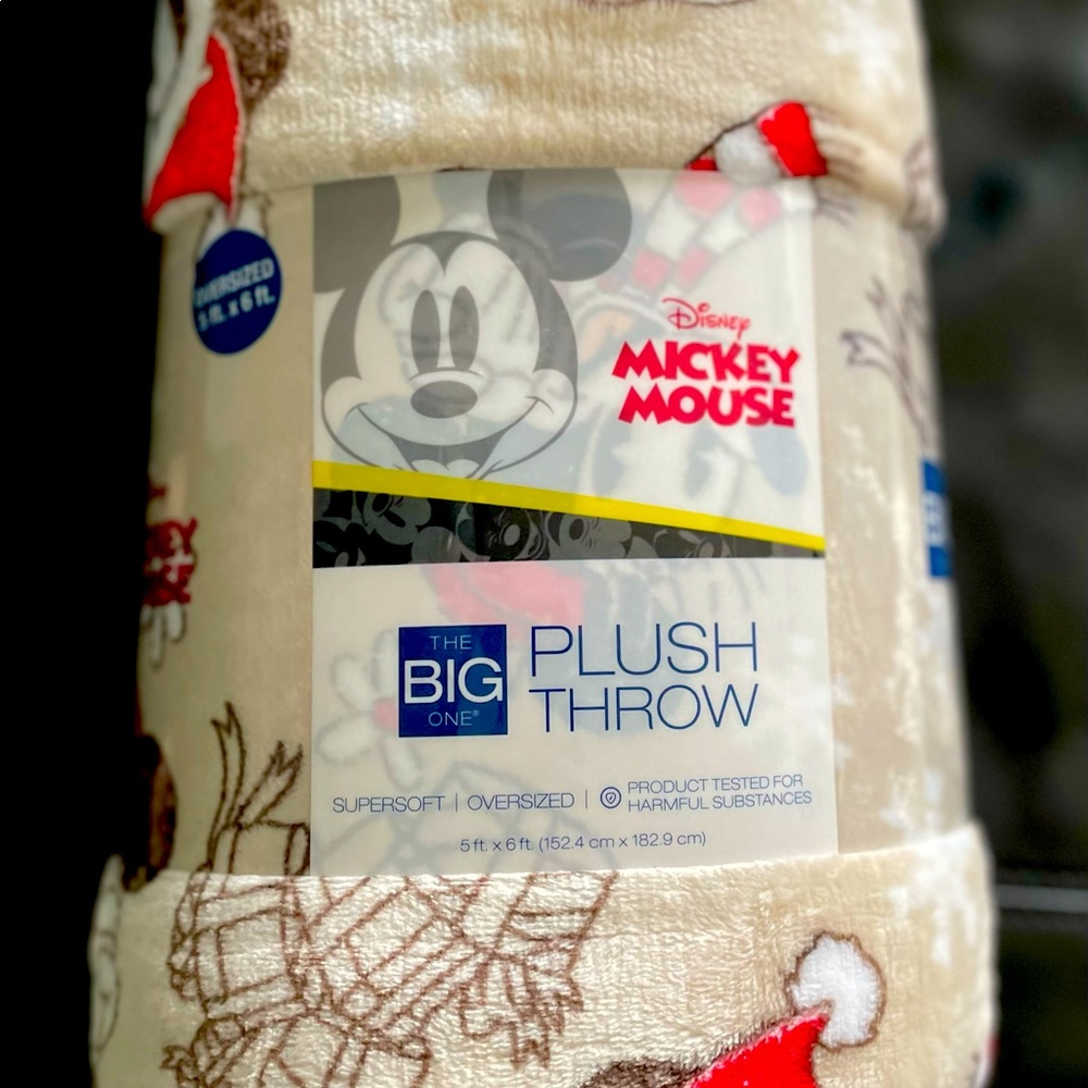 Disney Mickey Christmas Holiday Blanket Throw
